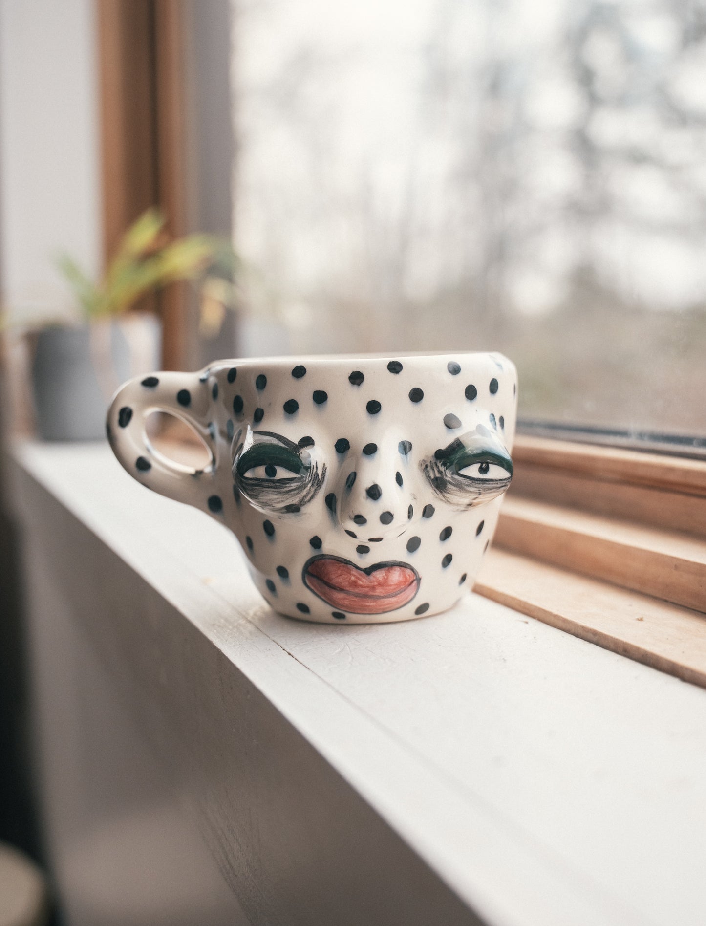 Cara De Planta - Polka Dotted Cups
