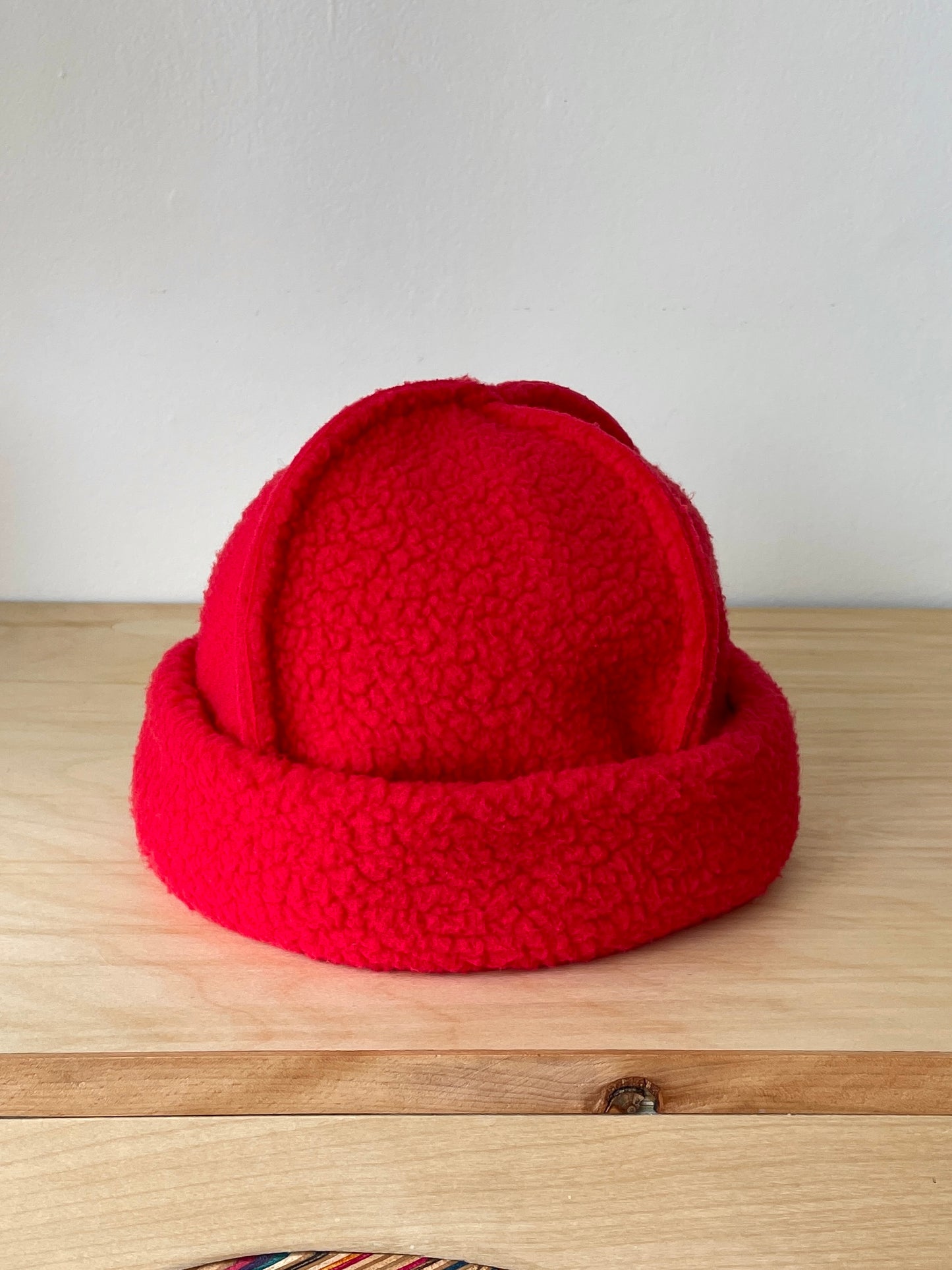 Lloyd Toque - Red