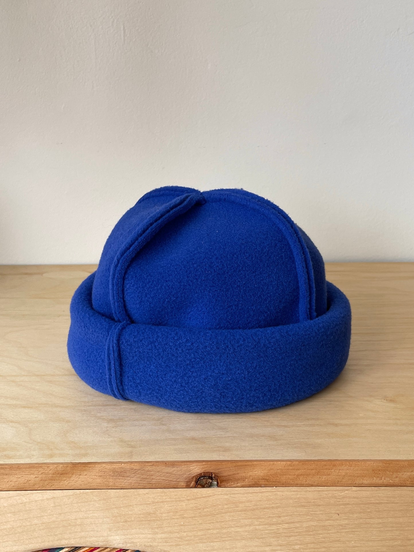 Lloyd Toque - Epoca Blue